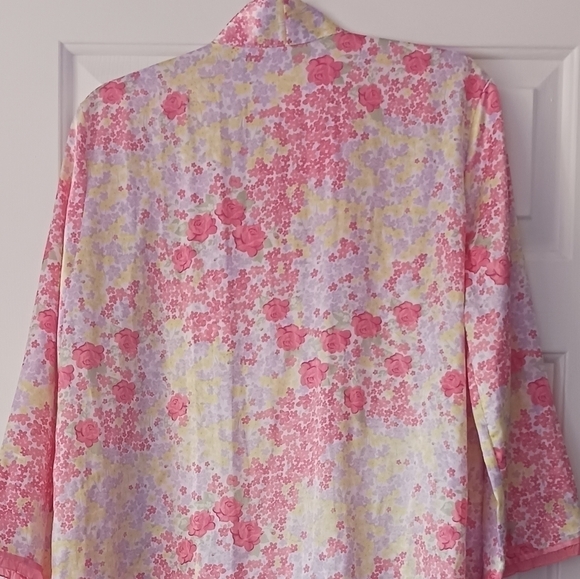 Adonna Floral Robe - Picture 5 of 11